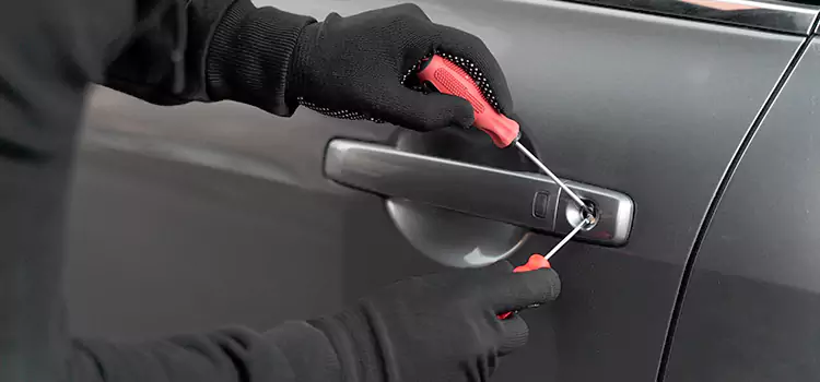 Locked Out of Car Help Leamington