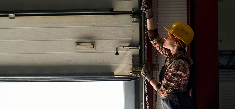 Addressing Common Garage Door Stoppage Issues in Leamington, ON